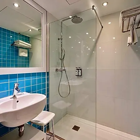 Hotel Catalonia Avinyo 3*