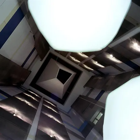 Otel Catalonia Avinyo