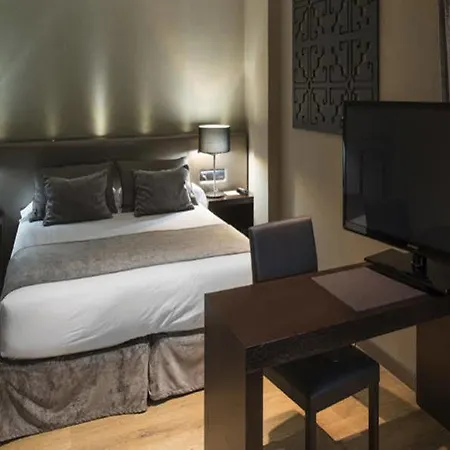 Catalonia Avinyo 3* Barselona