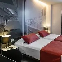 Hotel Catalonia Avinyo 3*